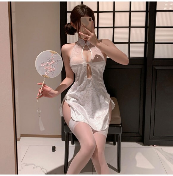 FEE ET MOI - Back Slit Hip-Revealing Cheongsam (White) FEE ET MOI - Back Slit Hip-Revealing Cheongsam (White)